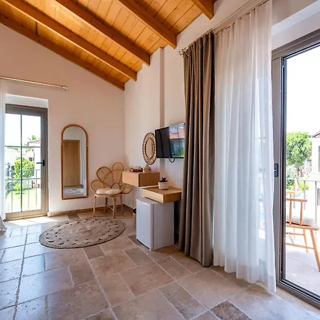 Hatica By Fora Alacati Çeşme