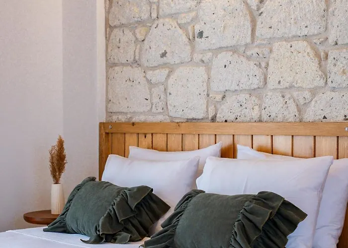 Hatica By Fora Alacati *