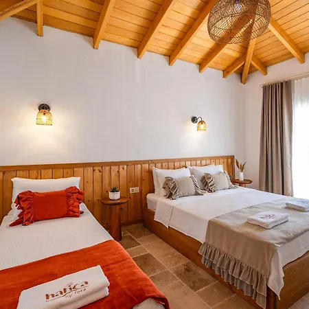 Hatica By Fora Alacati