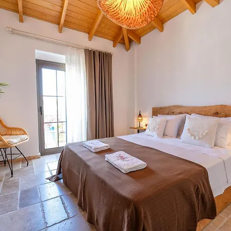 Hatica By Fora Alacati Cesme