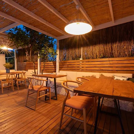 Hatica By Fora Alacati * Cesme