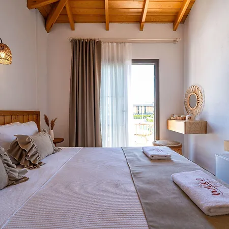 Hatica By Fora Alacati מלון